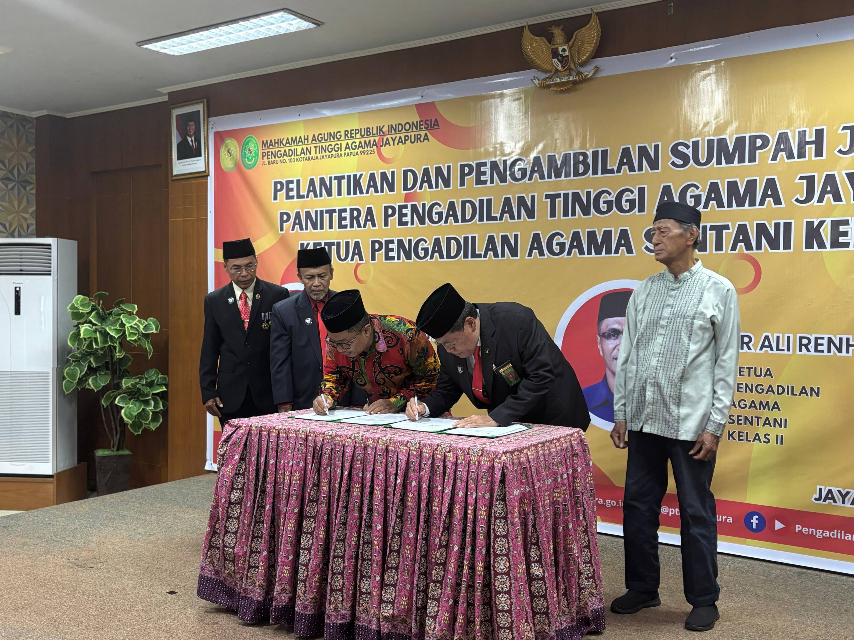 foto tandatangan mou